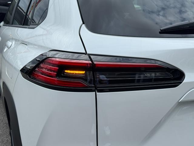 カローラクロス GRスポーツ 【GRスポーツ!専用ブレーキキャリパー!】ハンズフリーパワーバッグドア パノラミックビューモニター アドバンスドパーク 10.5インチディスプレイオーディオ 専用GRスポーツシート 専用アルミホイール(29枚目)