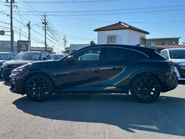 クラウンスポーツ Ｚ　【黒内装！パノラミックビューモニター！】アドバンスドパーク　置くだけ充電　デジタルインナーミラー　ヘッドアップディスプレイ　パワーバッグドア　シートヒーター　ベンチレーション　１２．３型ディスプレイ！（10枚目）