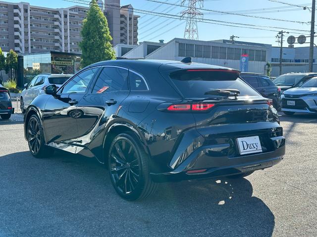 クラウンスポーツ Ｚ　【黒内装！パノラミックビューモニター！】アドバンスドパーク　置くだけ充電　デジタルインナーミラー　ヘッドアップディスプレイ　パワーバッグドア　シートヒーター　ベンチレーション　１２．３型ディスプレイ！（23枚目）