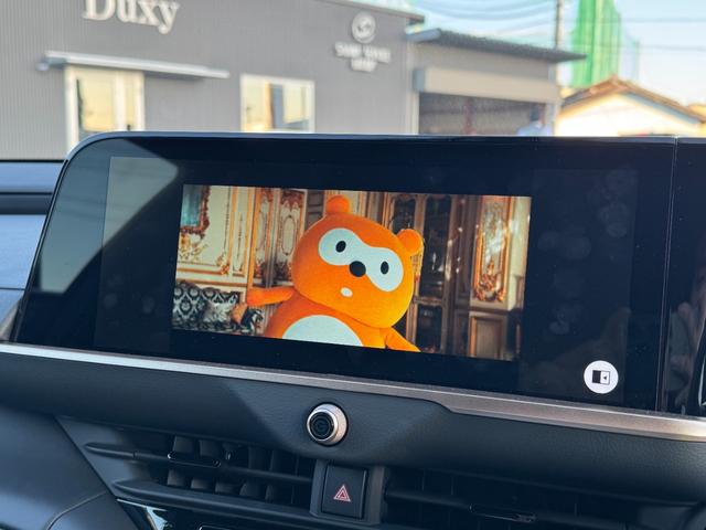 クラウンスポーツ Ｚ　【黒内装！パノラミックビューモニター！】アドバンスドパーク　置くだけ充電　デジタルインナーミラー　ヘッドアップディスプレイ　パワーバッグドア　シートヒーター　ベンチレーション　１２．３型ディスプレイ！（56枚目）