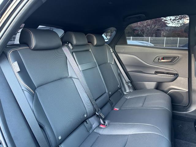 クラウンスポーツ Ｚ　【黒内装！パノラミックビューモニター！】アドバンスドパーク　置くだけ充電　デジタルインナーミラー　ヘッドアップディスプレイ　パワーバッグドア　シートヒーター　ベンチレーション　１２．３型ディスプレイ！（70枚目）