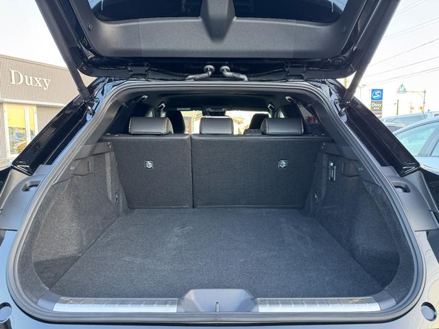 クラウンスポーツ Ｚ　【黒内装！パノラミックビューモニター！】アドバンスドパーク　置くだけ充電　デジタルインナーミラー　ヘッドアップディスプレイ　パワーバッグドア　シートヒーター　ベンチレーション　１２．３型ディスプレイ！（75枚目）