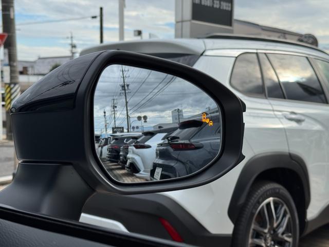 カローラクロス ＧＲスポーツ　【ＧＲスポーツ！専用ブレーキキャリパー！】ハンズフリーパワーバッグドア　パノラミックビューモニター　アドバンスドパーク　１０．５インチディスプレイオーディオ　専用ＧＲスポーツシート　専用アルミホイール（41枚目）