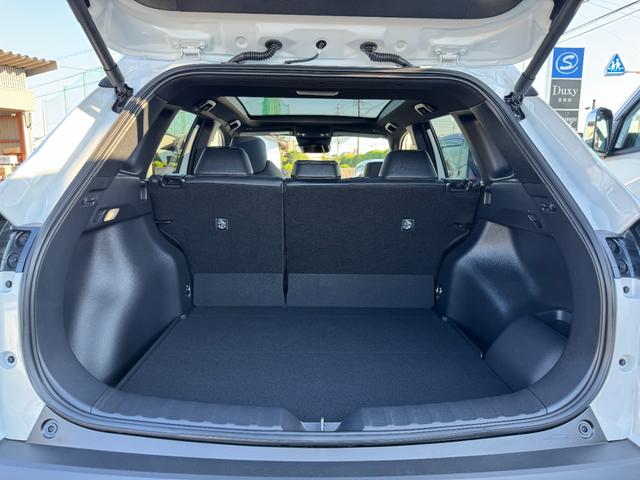 カローラクロス GRスポーツ 【専用ブレーキキャリパー!パノラマルーフ!】パノラミックビューモニター アダプティブハイビーム ハンズフリーパワーバッグドア LEDリアフォグランプ ナノイーX AC100V電源 10.5DA BSM(75枚目)