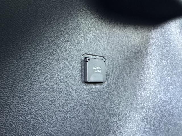 カローラクロス GRスポーツ 【専用ブレーキキャリパー!パノラマルーフ!】パノラミックビューモニター アダプティブハイビーム ハンズフリーパワーバッグドア LEDリアフォグランプ ナノイーX AC100V電源 10.5DA BSM(78枚目)