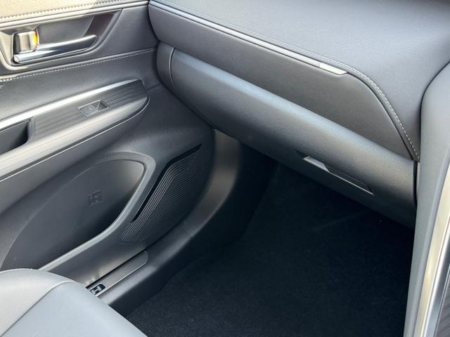 ハリアー G 【12.3インチディスプレイオーディオ!デジタルインナーミラー!】 ブラインドスポットモニター パワーバックドア クルーズコントロール フルセグTV ETC2.0 ドラレコ前後 シートヒーター LDA(67枚目)