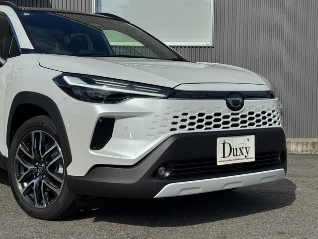 カローラクロス ハイブリッド Z 【登録済未使用車!パノラマルーフ!】パノラミックビューモニター! ブラインドスポットモニター アドバンストパーク 10.5インチディスプレイオーディオ ハンズフリーパワーバッグドア AC100V電源!(10枚目)