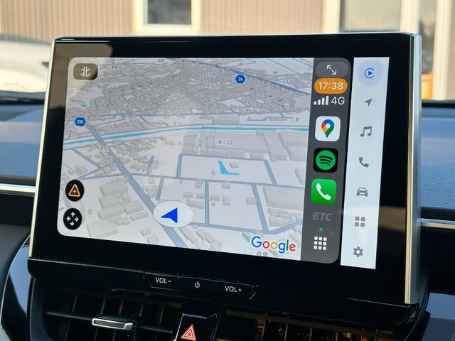 カローラクロス ハイブリッド Z 【登録済未使用車!パノラマルーフ!】パノラミックビューモニター! ブラインドスポットモニター アドバンストパーク 10.5インチディスプレイオーディオ ハンズフリーパワーバッグドア AC100V電源!(60枚目)