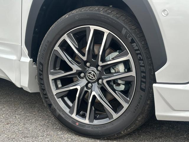 カローラクロス ハイブリッド Z 【モデリスタエアロ!!改モデル!!!】パノラミックビューモニター アドバンスドパーク ステアリングヒーター 置くだけ充電 ブラインドスポットモニター ETC2.0 10.5インチディスプレイオーディオ(21枚目)