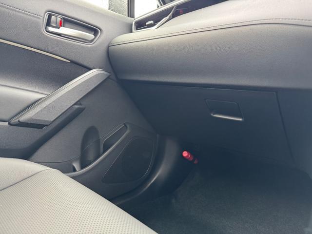 カローラクロス ハイブリッド Z 【モデリスタエアロ!!改モデル!!!】パノラミックビューモニター アドバンスドパーク ステアリングヒーター 置くだけ充電 ブラインドスポットモニター ETC2.0 10.5インチディスプレイオーディオ(66枚目)