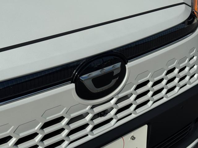 カローラクロス ハイブリッド Z 【パノラミックビューモニター!!パノラマルーフ!】ワイヤレス充電 アドバンスドパーク ハンドルヒーター AC100V パワーバッグドア 10.5インチディスプレイオーディオ ブラインドスポットモニター(13枚目)