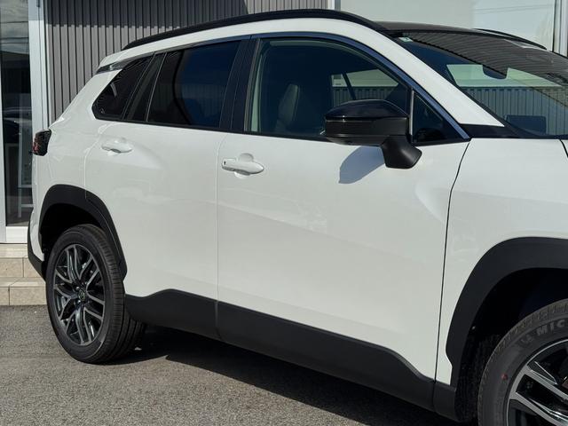 カローラクロス ハイブリッド Z 【パノラミックビューモニター!!パノラマルーフ!】ワイヤレス充電 アドバンスドパーク ハンドルヒーター AC100V パワーバッグドア 10.5インチディスプレイオーディオ ブラインドスポットモニター(18枚目)