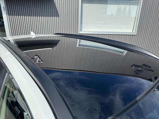 カローラクロス ハイブリッド Z 【パノラミックビューモニター!!パノラマルーフ!】ワイヤレス充電 アドバンスドパーク ハンドルヒーター AC100V パワーバッグドア 10.5インチディスプレイオーディオ ブラインドスポットモニター(19枚目)