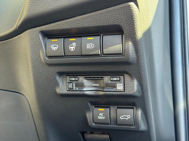 カローラクロス ハイブリッド Z 【パノラミックビューモニター!!パノラマルーフ!】ワイヤレス充電 アドバンスドパーク ハンドルヒーター AC100V パワーバッグドア 10.5インチディスプレイオーディオ ブラインドスポットモニター(46枚目)