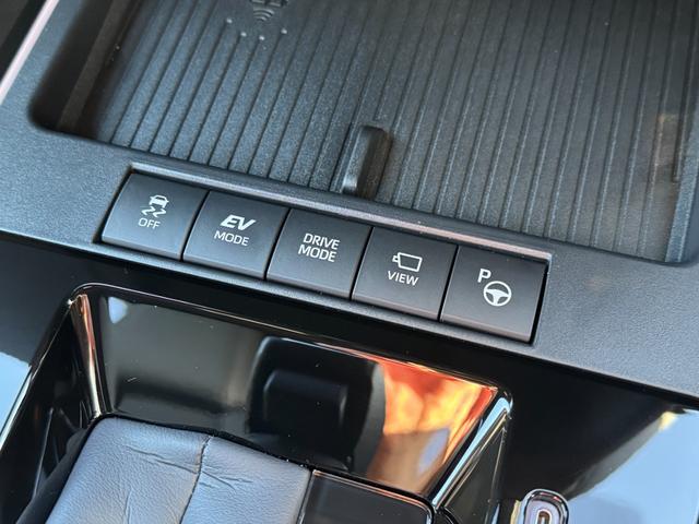 カローラクロス ハイブリッド Z 【パノラミックビューモニター!!パノラマルーフ!】ワイヤレス充電 アドバンスドパーク ハンドルヒーター AC100V パワーバッグドア 10.5インチディスプレイオーディオ ブラインドスポットモニター(61枚目)