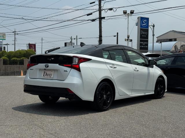 プリウス Sツーリングセレクション・ブラックエディション 【特別仕様車!ツートンカラー!!】純正8インチディスプレイオーディオ 両席シートヒーター ドラレコ前後 クルーズコントロール AC100Vコンセント トヨタセーフティセンス パノラミックビューモニター(22枚目)