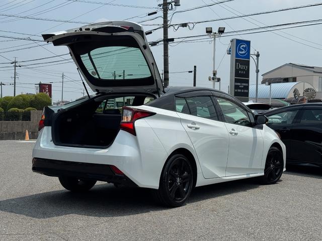 プリウス Sツーリングセレクション・ブラックエディション 【特別仕様車!ツートンカラー!!】純正8インチディスプレイオーディオ 両席シートヒーター ドラレコ前後 クルーズコントロール AC100Vコンセント トヨタセーフティセンス パノラミックビューモニター(24枚目)