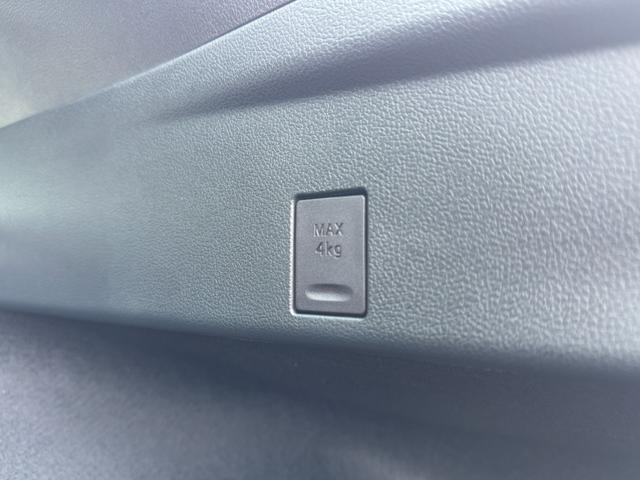 プリウス Sツーリングセレクション・ブラックエディション 【特別仕様車!ツートンカラー!!】純正8インチディスプレイオーディオ 両席シートヒーター ドラレコ前後 クルーズコントロール AC100Vコンセント トヨタセーフティセンス パノラミックビューモニター(79枚目)