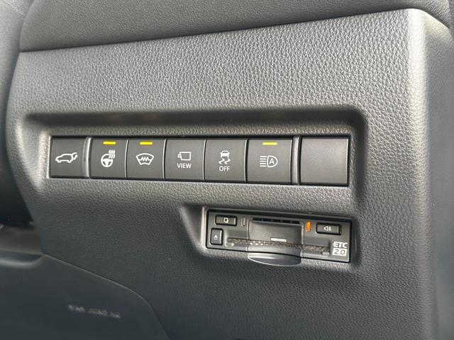 ハリアーハイブリッド Z レザーパッケージ・ナイトシェード 【特別仕様車!調光パノラマルーフ!!】ブラインドスポットモニター 12.3インチディスプレイオーディオ パノラミックビューモニター AC100V電源 パワーバッグドア JBLサウンドシステム Dミラー(50枚目)