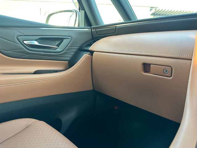 ヴェルファイアハイブリッド Z プレミア 【モデリスタフルエアロ!13.2インチ後席モニター!ブラウン内装】パノラミックビューモニター 左右独立ムーンルーフ デジタルインナーミラ BSM ヘッドアップディスプレイ 14DA アドバンストパーク(63枚目)