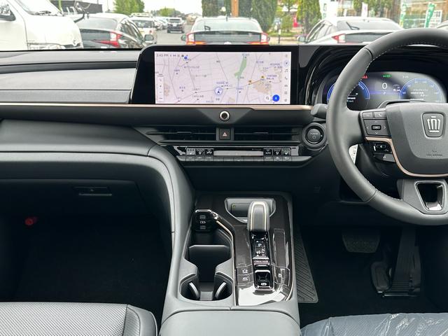 TOYOTA CROWN SPORT Z