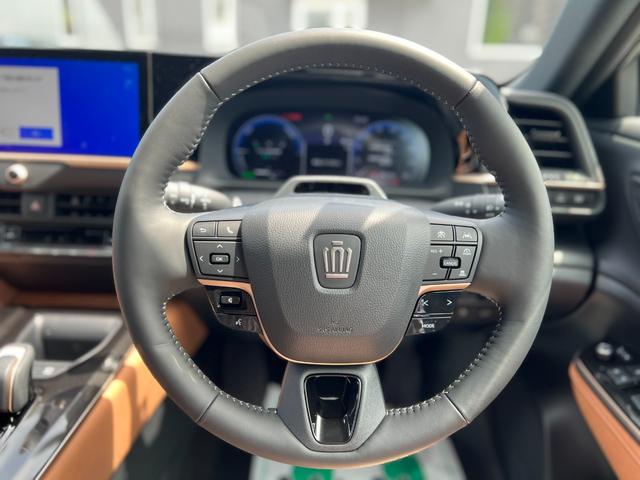 TOYOTA CROWN SPORT Z