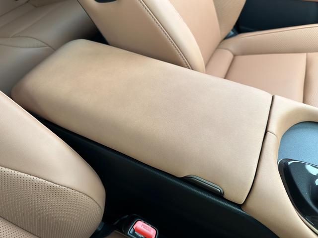 TOYOTA CROWN SPORT Z