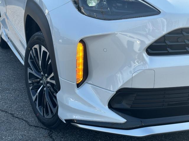 ヤリスクロス ハイブリッドZ 【モデリスタエアロ!トヨタチームメイト!】アドバンストパーク パノラミックビューモニター ブラインドスポットモニター シートヒーター ステアリングヒーター ディスプレイオーディオPlus パワーシート(13枚目)