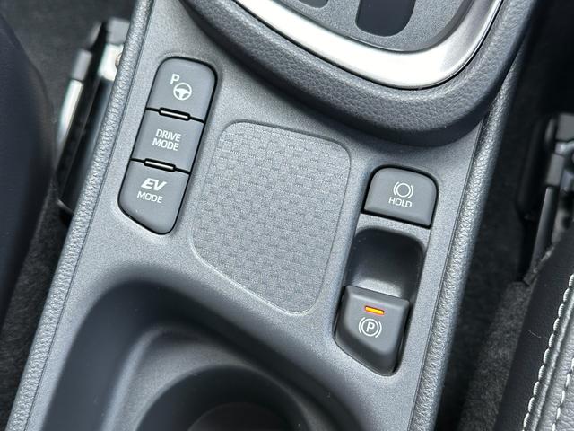 ヤリスクロス ハイブリッドZ 【モデリスタエアロ!トヨタチームメイト!】アドバンストパーク パノラミックビューモニター ブラインドスポットモニター シートヒーター ステアリングヒーター ディスプレイオーディオPlus パワーシート(42枚目)