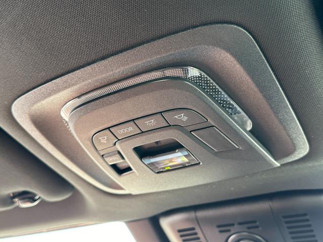 クラウンスポーツ Z 【即納!パノラマルーフ!】12.3インチディスプレイオーディオ デジタルインナーミラー ドラレコ前後 パノラミックビューモニター 21インチアルミホイール ワイヤレス充電 ハンズフリーパワーバックドア(67枚目)