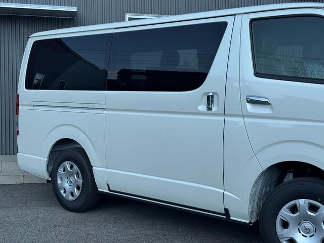 ハイエースバン ロングスーパーGL ダークプライムS 【即納!!特別仕様車!!】 ハーフレザーシート 寒冷地仕様 デジタルインナーミラー パノラミックビューモニター 両側パワースライドドア AC100V電源 オートエアコン レーンディパーチャーアラート(18枚目)