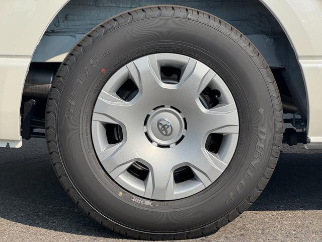 ハイエースバン ロングスーパーGL ダークプライムS 【即納!!特別仕様車!!】 ハーフレザーシート 寒冷地仕様 デジタルインナーミラー パノラミックビューモニター 両側パワースライドドア AC100V電源 オートエアコン レーンディパーチャーアラート(37枚目)