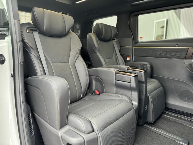 アルファードハイブリッド Ｚ　【左右独立ムーンルーフ！カラーヘッドアップディスプレイ！】アドバンスドパーク１４インチディスプレイオーディオ　１３．２インチフリップダウンモニター　寒冷地仕様　スペアタイヤ　ブラインドスポットモニター（69枚目）