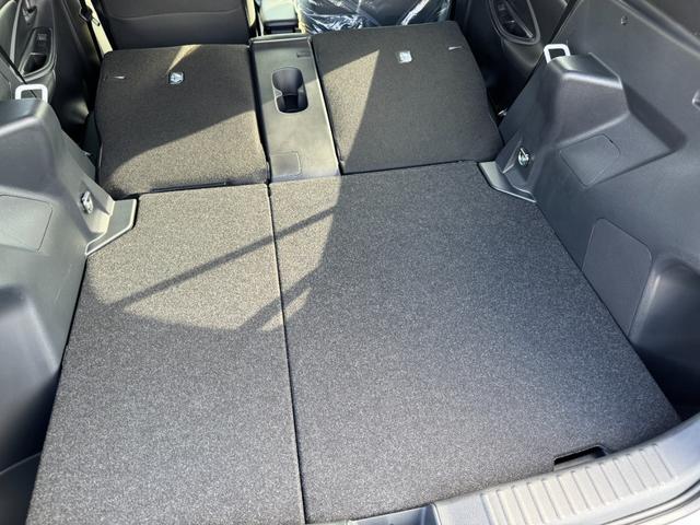 �y�g�����N���[���z���A�V�[�g��|�����ƂŁA���[�X�y�[�X���L�����܂��I�l�����ɂȂ�邮�炢�̃X�y�[�X�ł��I�܂��A�Б������㕔���Ȃ�|�����Ƃ��ł��܂��̂ŁA�V�`���G�[�V�����ɍ��킹�āA���g�����������܂�