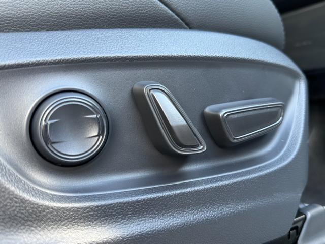 �y�p���[�V�[�g�z�p���[�V�[�g�𑕔����Ă���܂��I���D�݂̈ʒu�ɃZ�b�e�B���O�\�ł��I�d���ōׂ����ʒu�������\�ł��̂ŁA�x�X�g�ȃ|�W�V�����ɃZ�b�e�B���O���邱�Ƃ��\�ł��I�����X�A���҂����Ă���܂��I