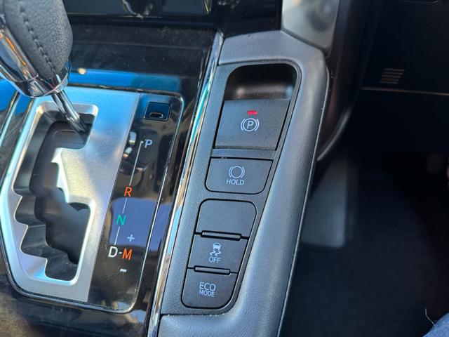 アルファード 2.5S Cパッケージ 【ツインムーンルーフ!!純正ディスプレイオーディオ!!!】ナビキット TV フリップダウンモニター パワーバッグドア ETC シートヒーター ベンチレーション スペアタイヤ CD/DVDデッキ BSM(50枚目)