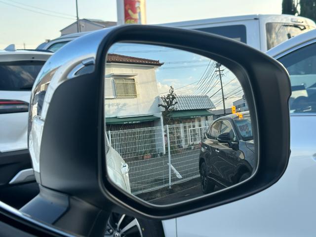 �y�u���C���h�X�|�b�g���j�^�[�z�~���[�ɉf��Ȃ����p�Ɏԗ�������ꍇ�A�T�C�h�~���[�ɐݒu���ꂽ�}�[�J�[�������Ċ댯�����m�点���܂��I���ɂ����S���u�������������ꂽ����܂��̂ŁA���񂲗��X���������܂��I�I