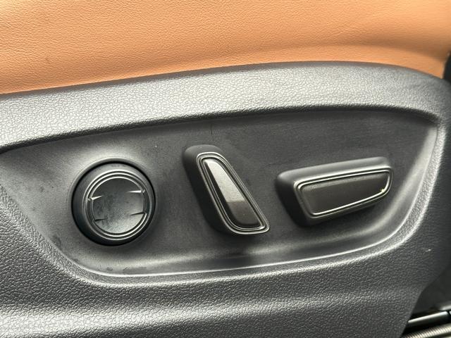 �y�p���[�V�[�g�z�p���[�V�[�g�𑕔����Ă���܂��I���D�݂̈ʒu�ɃZ�b�e�B���O�\�ł��I�d���ōׂ����ʒu�������\�ł��̂ŁA�x�X�g�ȃ|�W�V�����ɃZ�b�e�B���O���邱�Ƃ��\�ł��I�����X�A���҂����Ă���܂��I