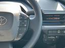 【レーダークルーズコントロール(前車速追従機能付】ミリ波レーダーと単眼カメラで先行車を認識し、車速に応じた車間距離を保ちながら追従走行を支援します。高速道路で、長時間走行時などに重宝される装備です!!