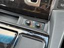 【運転席・助手席ベンチレーション】シートヒーター・シートクーラーが装備されております!夏場、冬場でも快適にお乗りいただけます!夏場、レザーシートが高温になりますので、装備されていると、嬉しい装備ですね