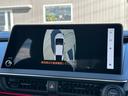 【パノラミックビューモニター】３６０度カメラも装着されております！車内のスイッチで切り替え可能です！リバース時には、自動でバックカメラと併用で映し出されますので、全周囲を確認しながら後退可能です！！！