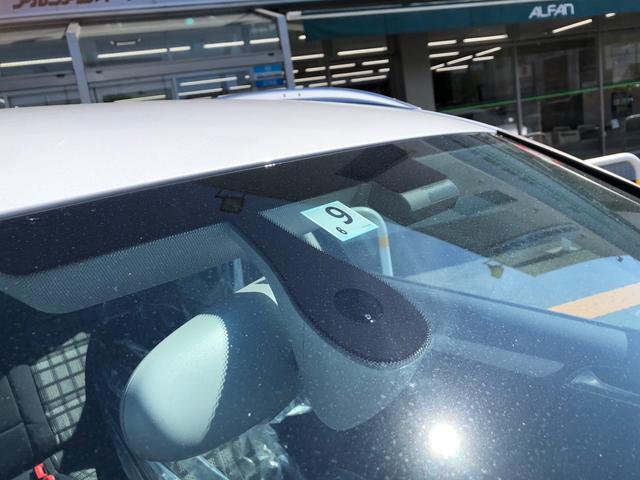 Ｑ３ １．４ＴＦＳＩスポーツ　★ドライブレコーダー　●走行６００００ｋｍ　★ナビ　★スマートキー　★バックカメラ　★電動パーキング　★ＨＩＤ　★正規輸入車　★右ハンドル（10枚目）