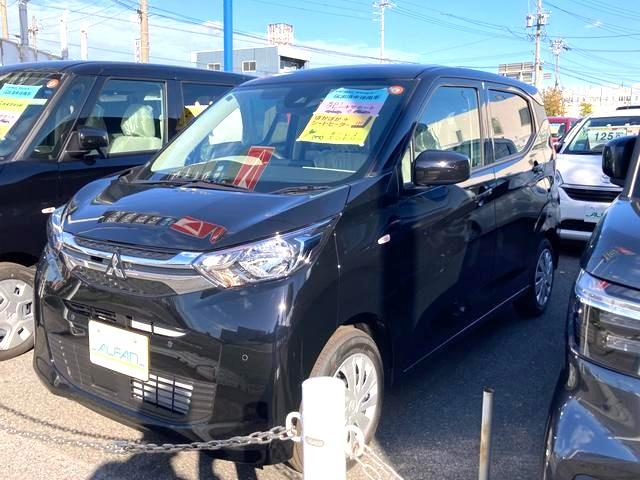 eKワゴン M ★衝突被害軽減システム ★届出済未使用車 ★キーレスエントリー ★シートヒーター(3枚目)