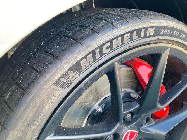 タイヤもまだまだ元気に走れます