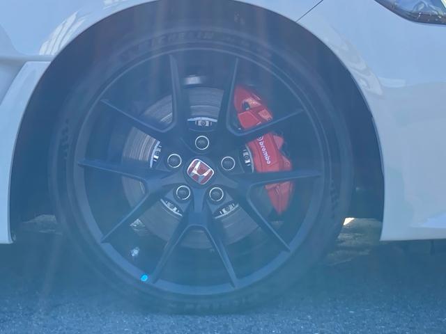 純正ＡＷ１９インチ付きです。