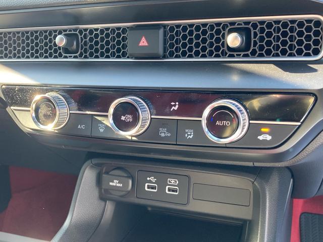 一度お好みの温度に設定すれば、車内の温度を検知し風量や温度を自動で調整！快適な車内空間には必須の機能です♪