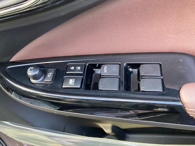 フロンクス ベースグレード ★衝突被害軽減システム ハイブリッド 4WD ドライブレコーダー クルーズコントロール 全方位カメラ ナビ ETC スマートキー HUD LEDヘッドライト シートヒーター ヒルディセントコントロール(18枚目)