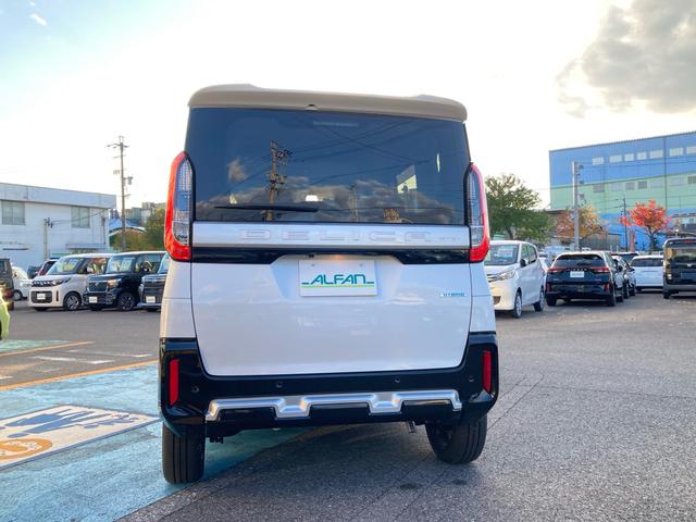 デリカミニ Ｇ　プレミアム　★届出済未使用車　★衝突被害軽減システム　★クルーズコントロール　★全方位カメラ　★スマートキー　★ＬＥＤヘッドライト　★シートヒーター　★電動パーキング（6枚目）