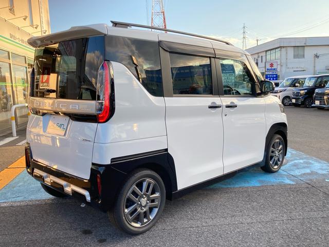 デリカミニ Ｇ　プレミアム　★届出済未使用車　★衝突被害軽減システム　★クルーズコントロール　★全方位カメラ　★スマートキー　★ＬＥＤヘッドライト　★シートヒーター　★電動パーキング（7枚目）