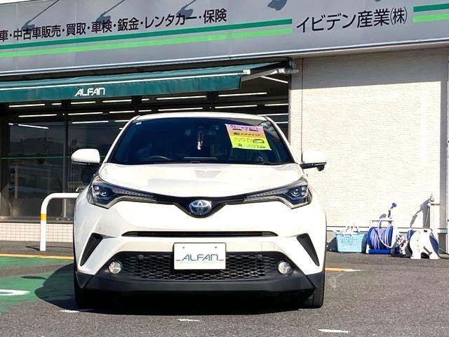 Ｃ－ＨＲ Ｇ　衝突被害軽減システム　ハイブリッド　ドライブレコーダー　クルーズコントロール　ナビ　ＥＴＣ　スマートキー　バックカメラ　ＬＥＤヘッドライト　シートヒーター（2枚目）